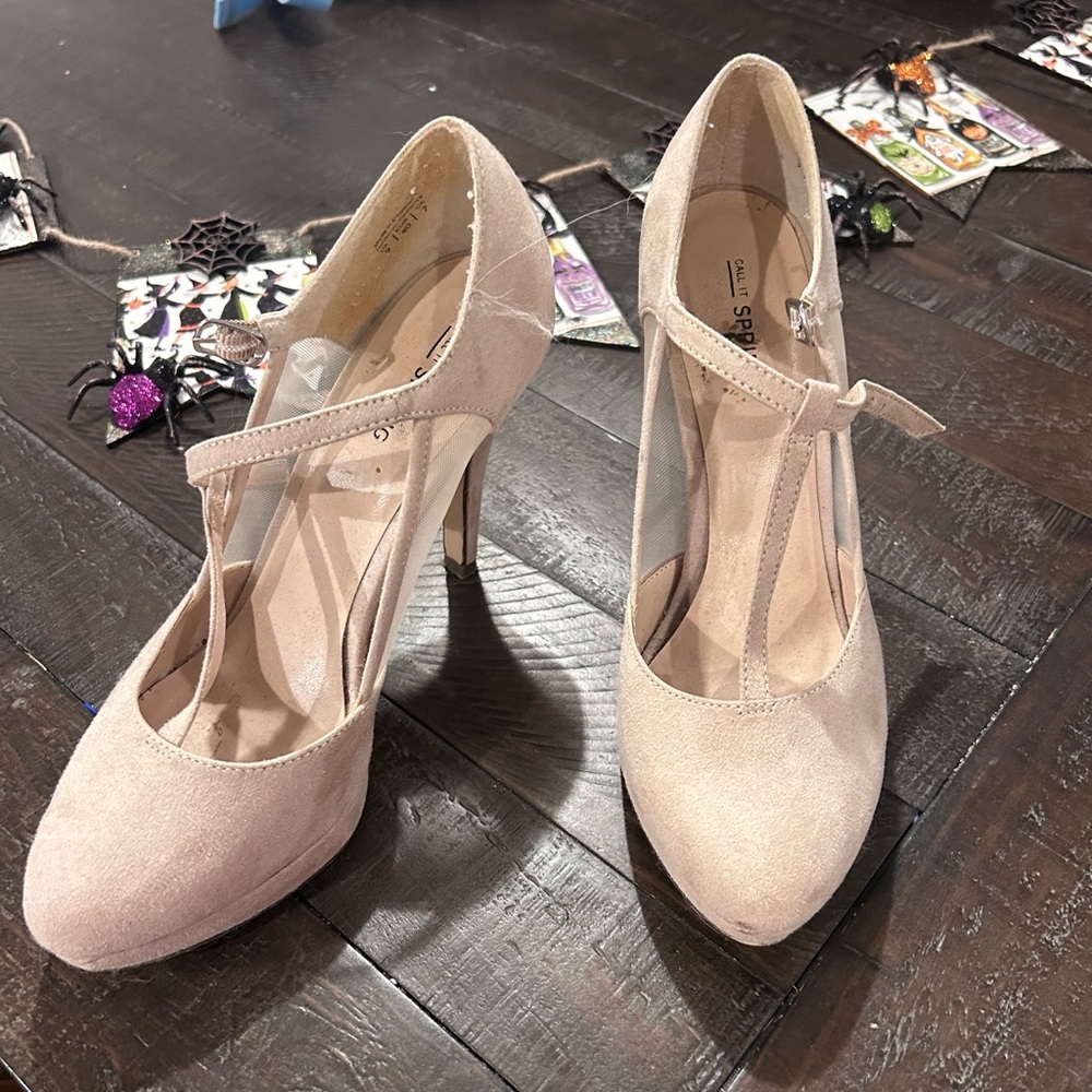 Size 9 cream faux velvety platform heels. Worn. Smoke free home!